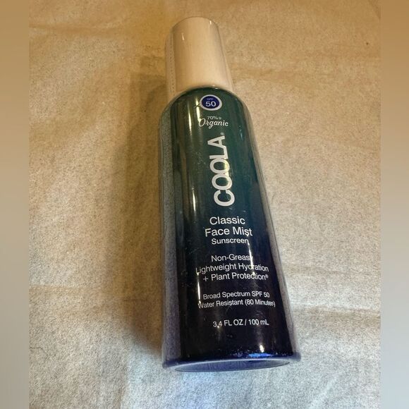 COOLA Classic Face Sunscreen Mist SPF 50 3.4 Oz/100ml - Picture 2 of 4